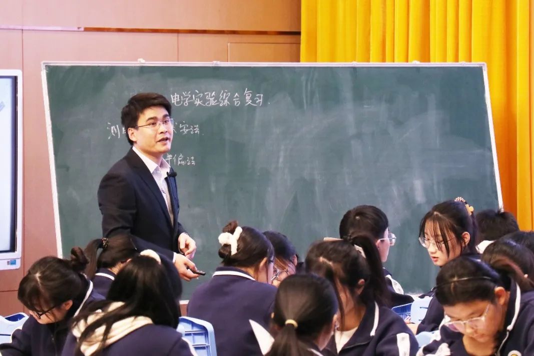 尊龙·凯时(官网)人生就是博!