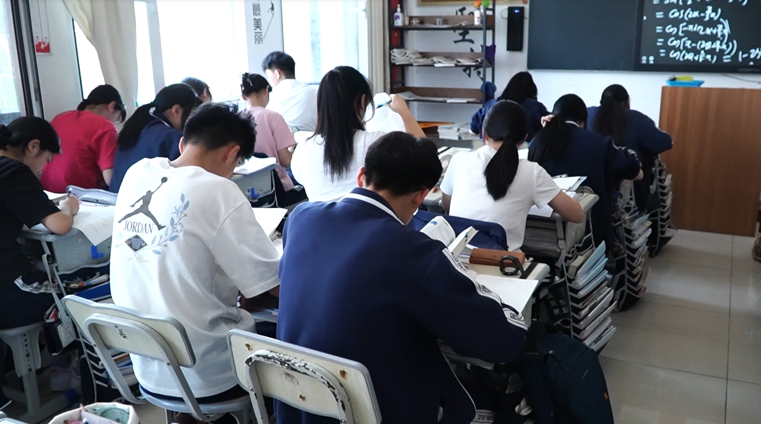 尊龙·凯时(官网)人生就是博!